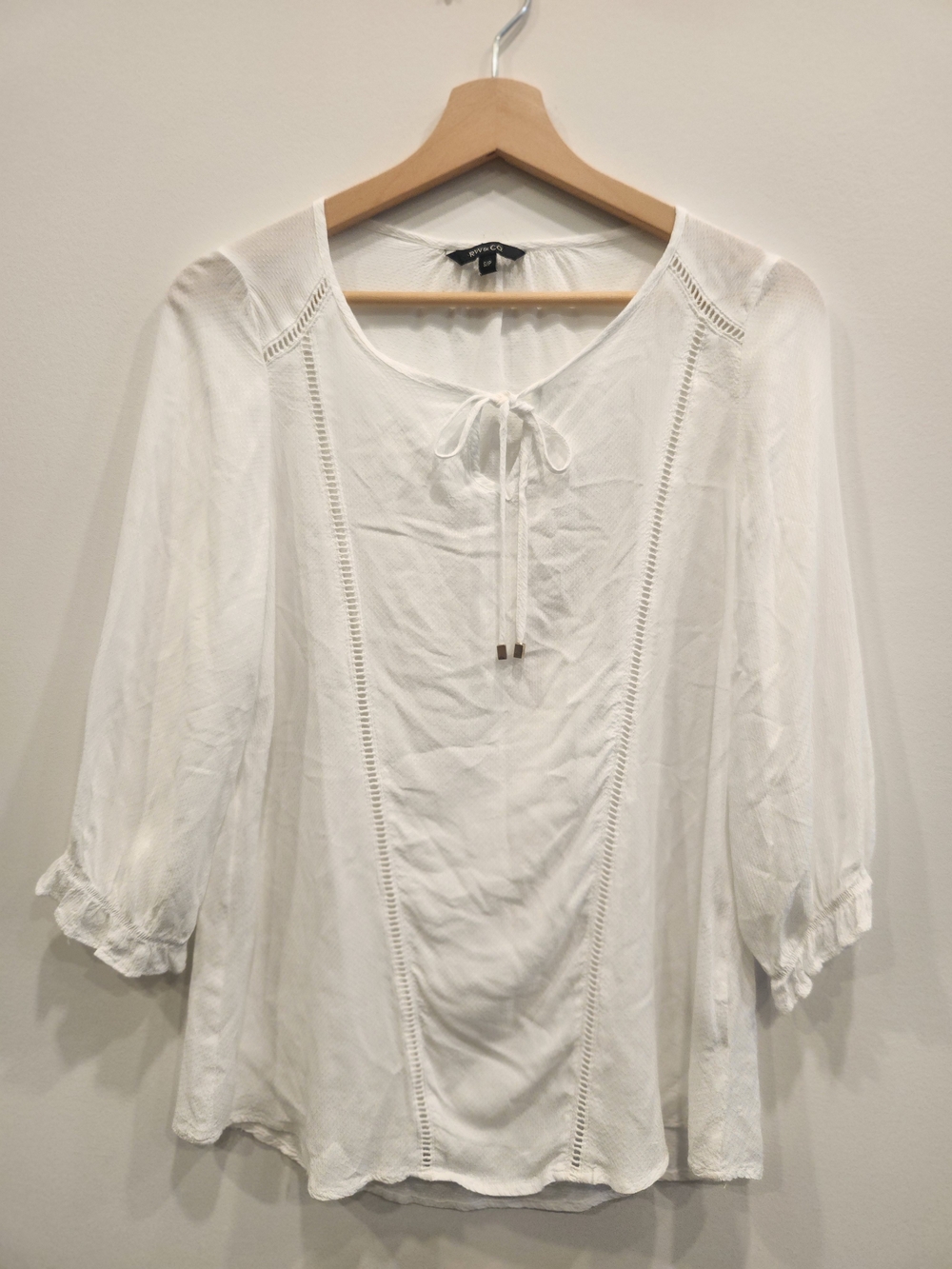 RW&CO. White Tie-Neck Peasant Blouse